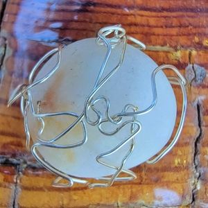 Wire wrapped stone